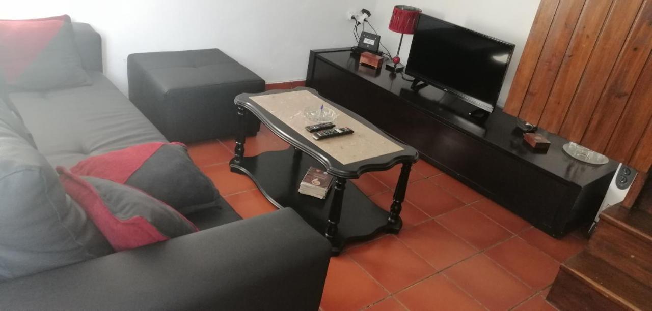 Casa Dos Mosteiros มอสเตรอส ภายนอก รูปภาพ